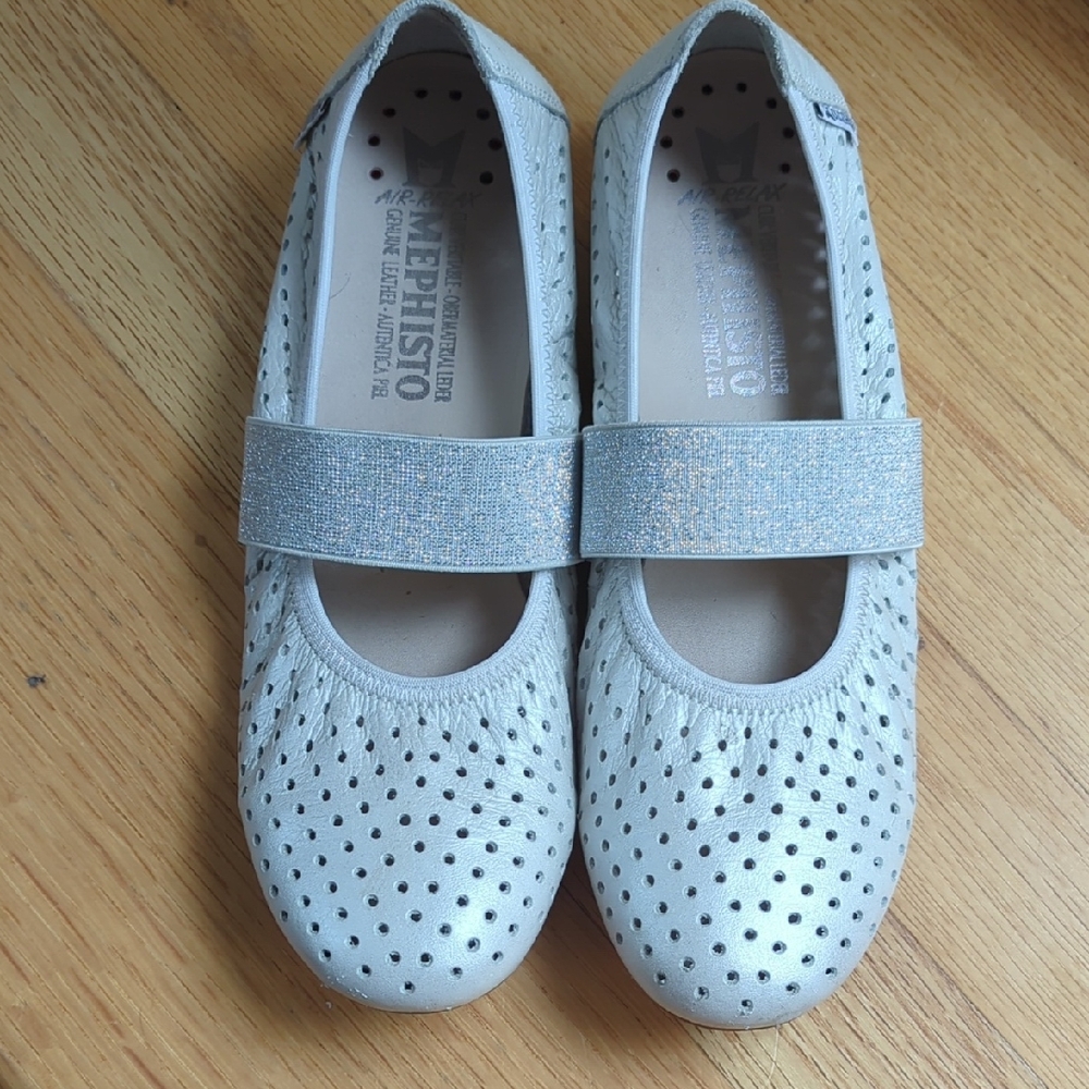 Mephisto Women's Metallic Silver Dress Shoes
